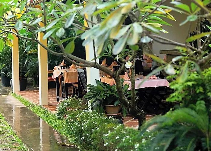 Hotel & Daniel Boutique